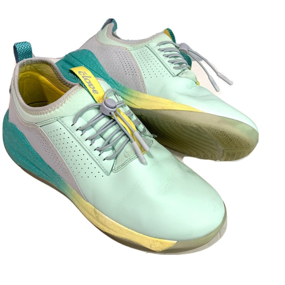 Clove Woman's Apple Jade Classic Nursing Healthcare Tennis Shoes size 9
